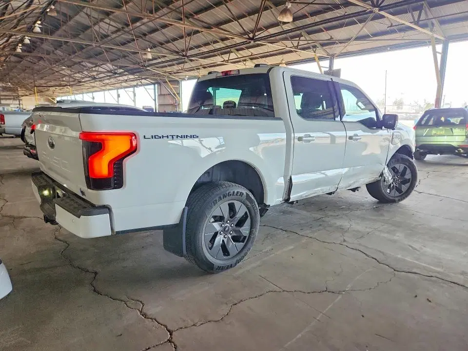 2023 Ford F150 VIN 1FT6W1EV2PWG56663 фото 3