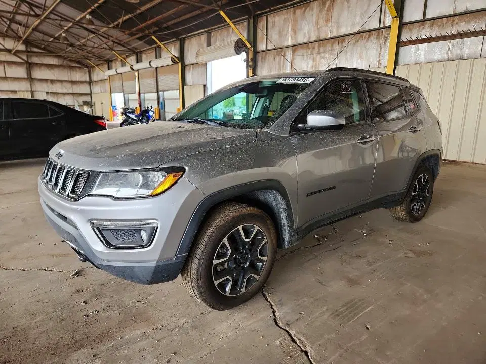 3C4NJDAB2LT212254 — 2020 Jeep Compass, Боковая часть, фото до ремонта
