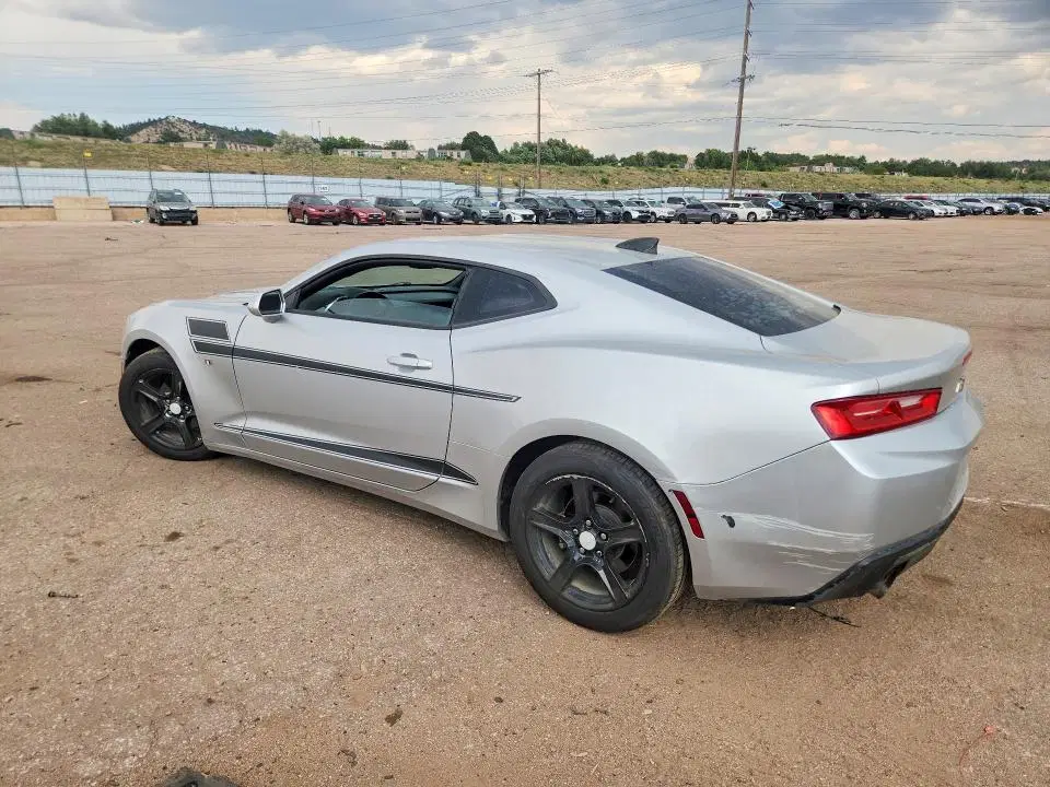 2016 Chevrolet Camaro VIN 1G1FB1RS1G0133688 фото 2