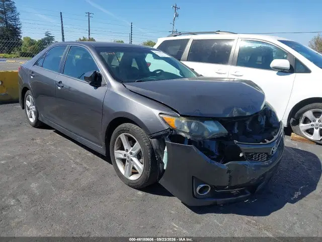 4T1BF1FK4EU739101 — 2014 Toyota Camry SE, Передняя часть (Front End), фото до ремонта