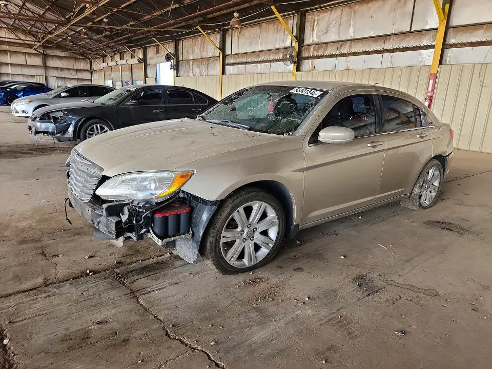 1C3CCBABXDN735999 — 2013 Chrysler 200, Передняя часть (Front End), фото до ремонта