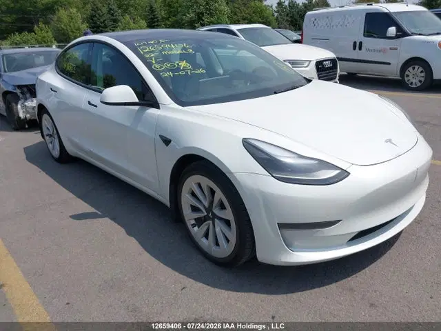 5YJ3E1EA1NF163853 — 2022 Tesla Model 3 RWD/Standard Range, Правый бок (Right Side), фото до ремонта