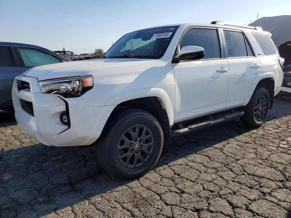 JTEMU5JR3N6009467 — 2022 Toyota 4RUNNER, Мелкие вмятины и царапины (Minor Dent/Scratches), фото до ремонта