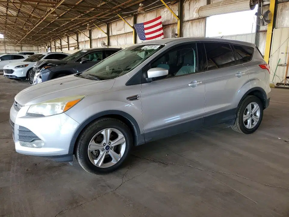 1FMCU0GX0GUB38723 — 2016 Ford Escape, Передняя часть, фото до ремонта
