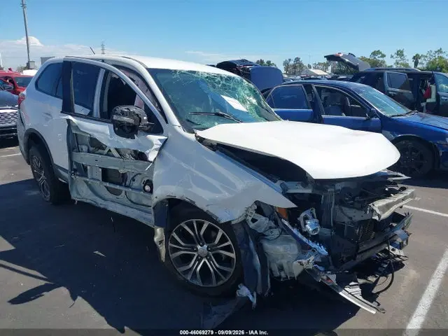 JA4AD3A37GZ056083 — 2016 Mitsubishi Outlander SE, Left & Right Side, фото до ремонта