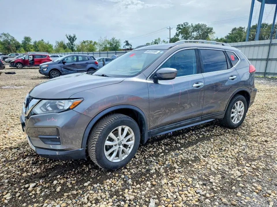 5N1AT2MV2HC811639 — 2017 Nissan Rogue, Боковая часть, фото до ремонта