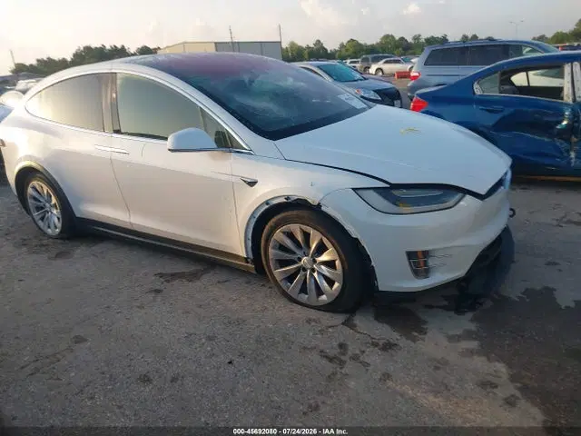 5YJXCDE24JF111726 — 2018 Tesla Model X 100D/75D/P100D, Передняя часть (Front End), фото до ремонта
