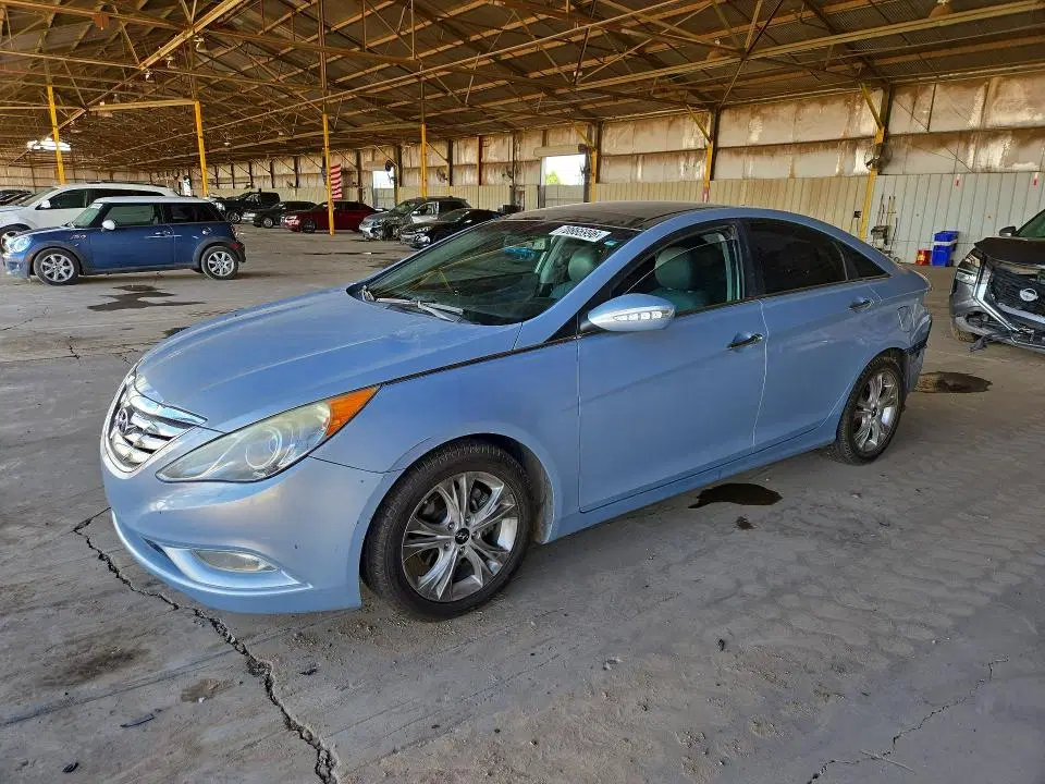 5NPEC4AC6DH630630 — 2013 Hyundai Sonata, Задняя часть (Rear End), фото до ремонта
