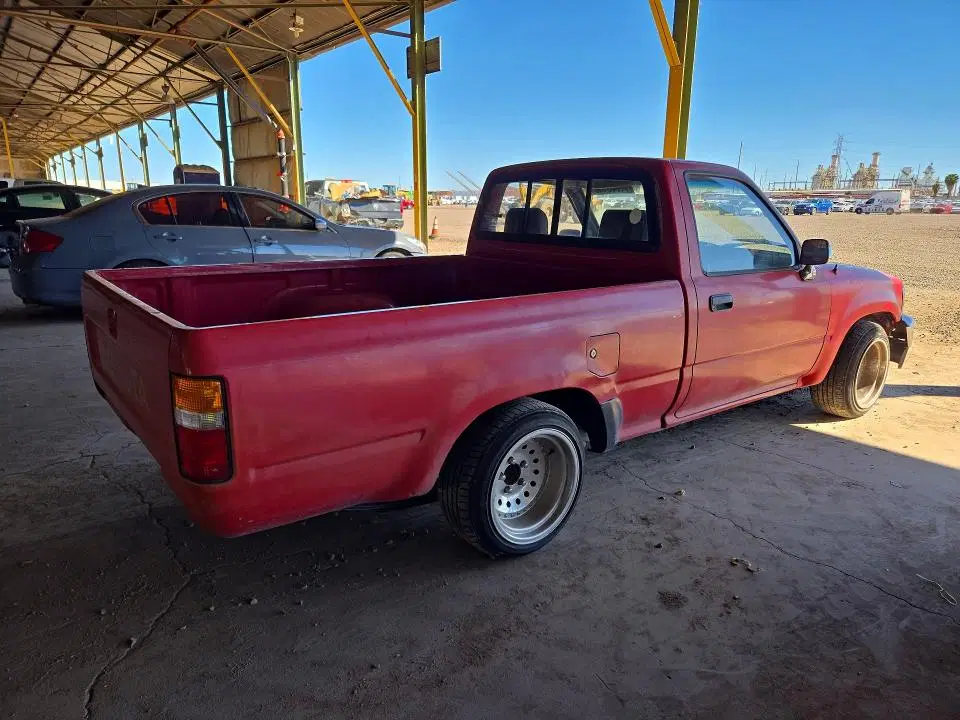 1989 TOYOTA PICKUP VIN JT4RN81R8K0017250 фото 3