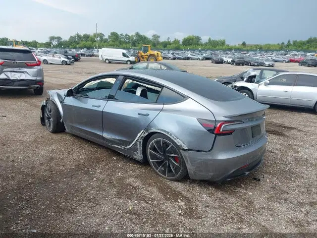 2026 Tesla Model 3 Performance All-wheel Drive VIN 5YJ3E1ET6TF171123 фото 3