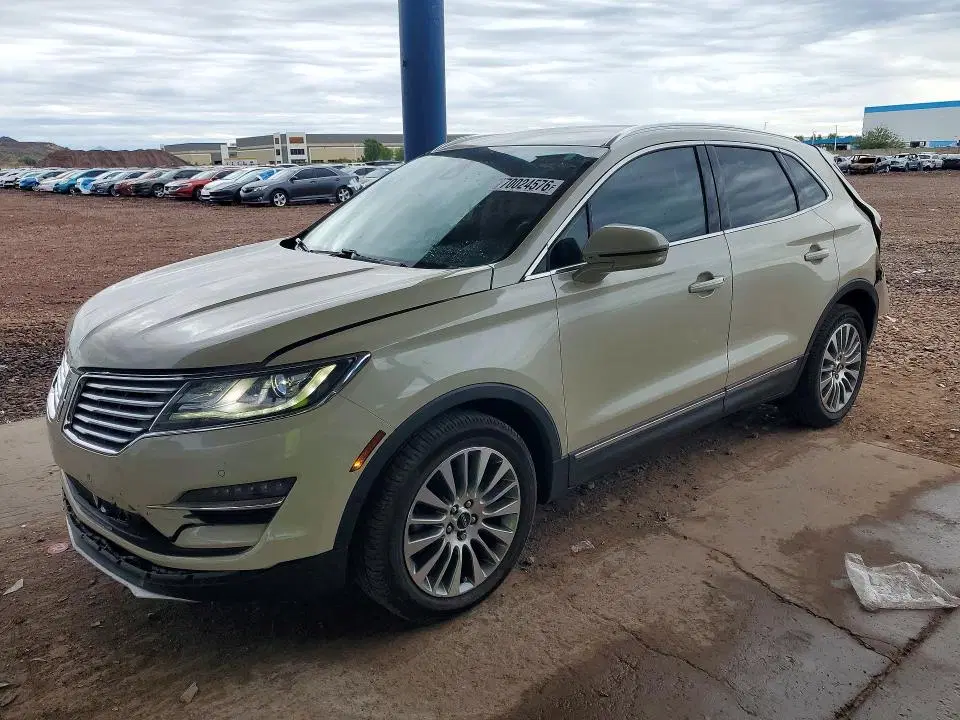 5LMCJ3C95JUL30984 — 2018 Lincoln MKC, Задняя часть (Rear End), фото до ремонта