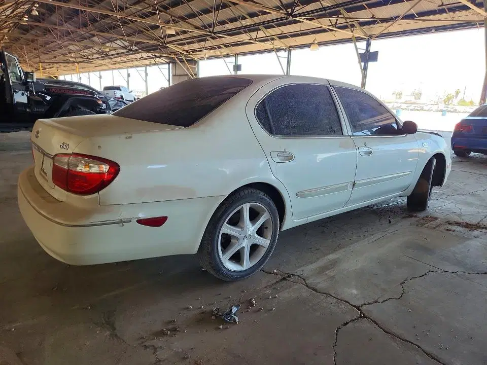 2000 INFINITI I30 VIN JNKCA31A7YT100981 фото 3