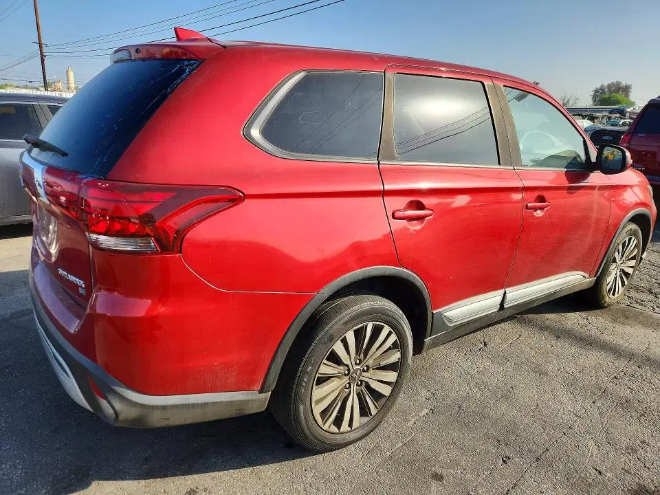 2019 Mitsubishi Outlander VIN JA4AZ3A39KZ021412 фото 3