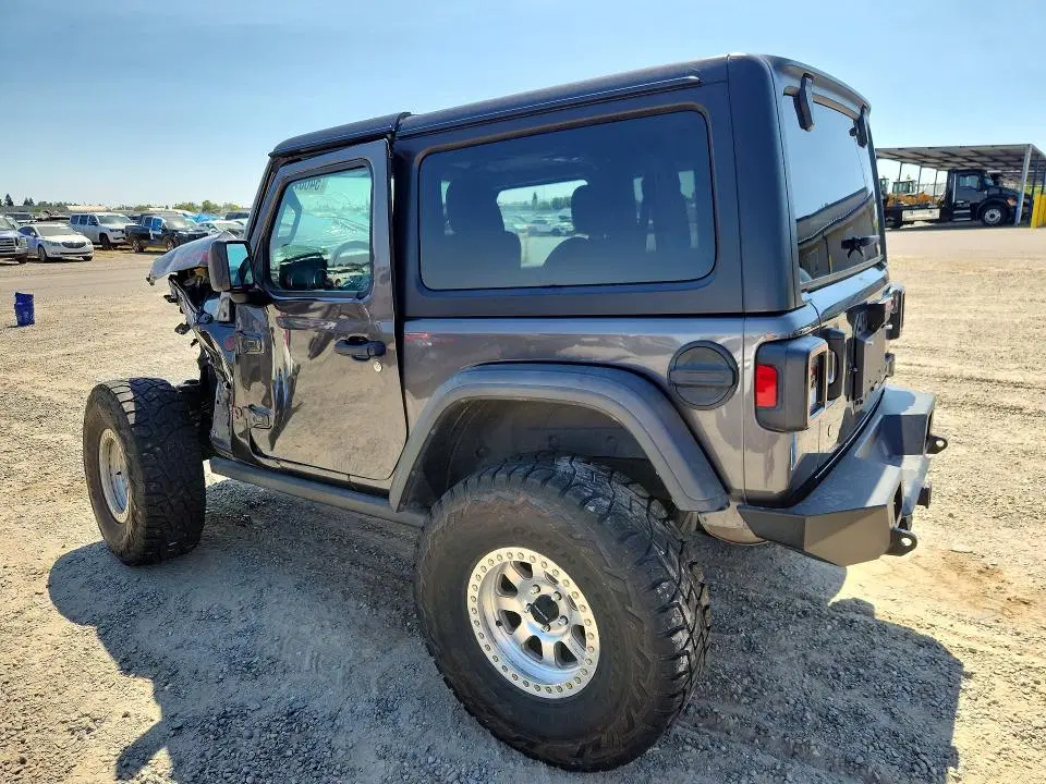 2018 Jeep Wrangler VIN 1C4HJXCG2JW276194 фото 2