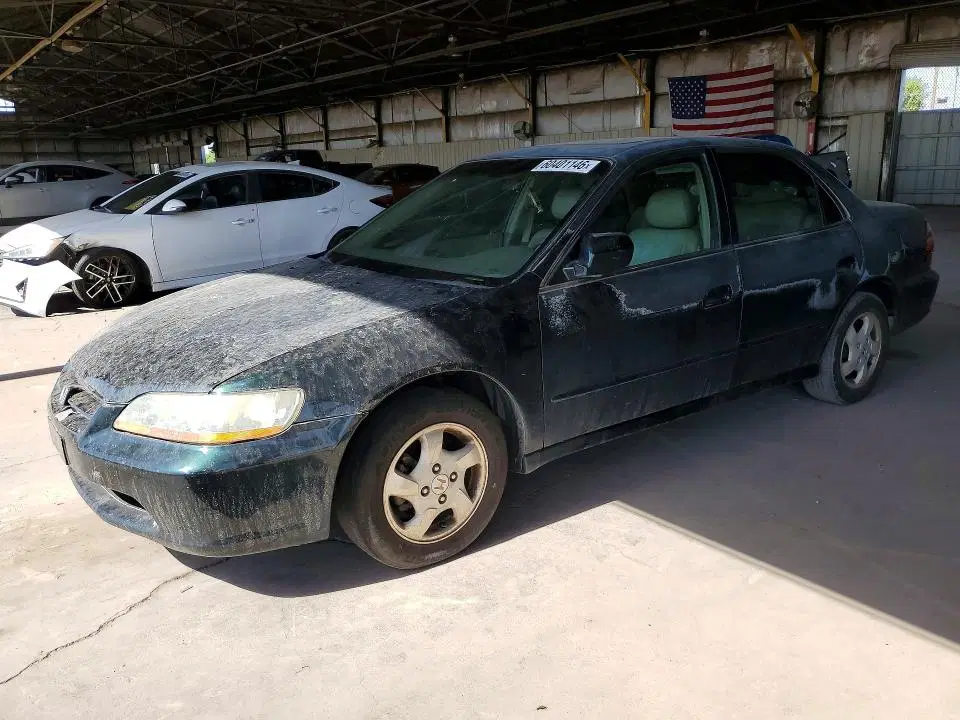 1HGCG5657XA044981 — 1999 Honda Accord, Передняя часть (Front End), фото до ремонта
