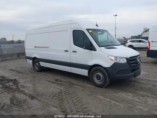 W1Y4KCHY6SP789543 — 2025 Mercedes-Benz Sprinter 2500, Задняя часть, фото до ремонта