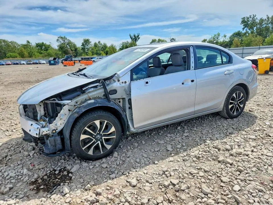 19XFB2F86FE086315 — 2015 Honda Civic, Передняя часть, фото до ремонта