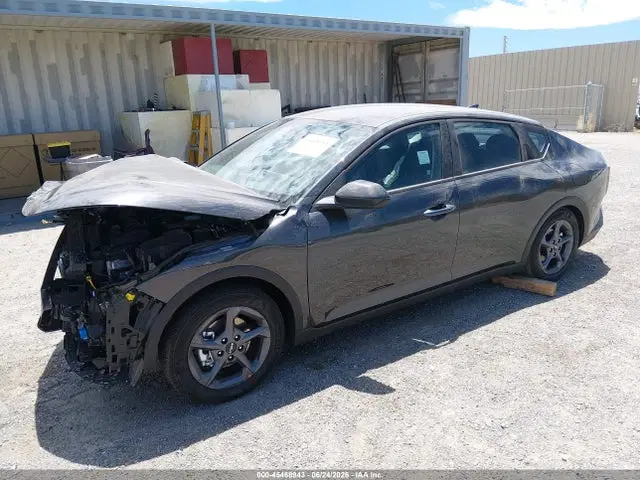 2026 KIA K4 Lxs VIN 3KPFT4DE7TE354835 фото 2