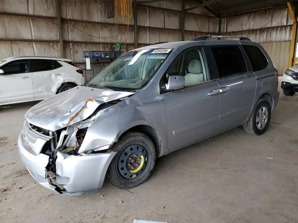 KNDMG4C37A6327519 — 2010 Kia Sedona, Передняя часть (Front End), фото до ремонта