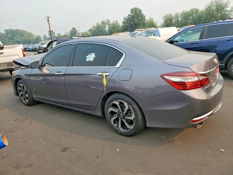 2016 Honda Accord VIN 1HGCR3F8XGA007884 фото 2