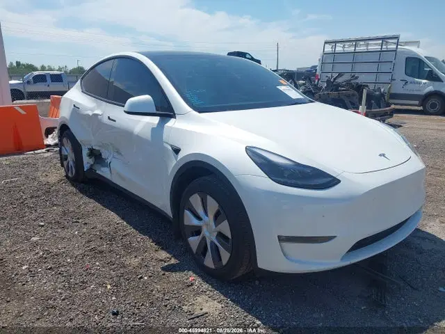 7SAYGAEEXRF186785 — 2024 Tesla Model Y Long Range Dual Motor ALL-Wheel Drive, Передняя часть (Front End), фото до ремонта