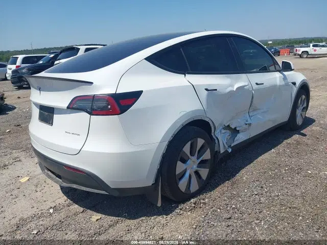 2024 Tesla Model Y Long Range Dual Motor All-wheel Drive VIN 7SAYGAEEXRF186785 фото 4