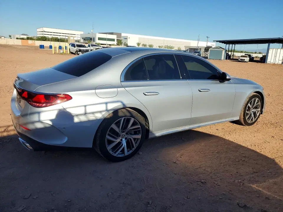 2026 Mercedes-Benz E VIN W1KLF4GB9TA205475 фото 3