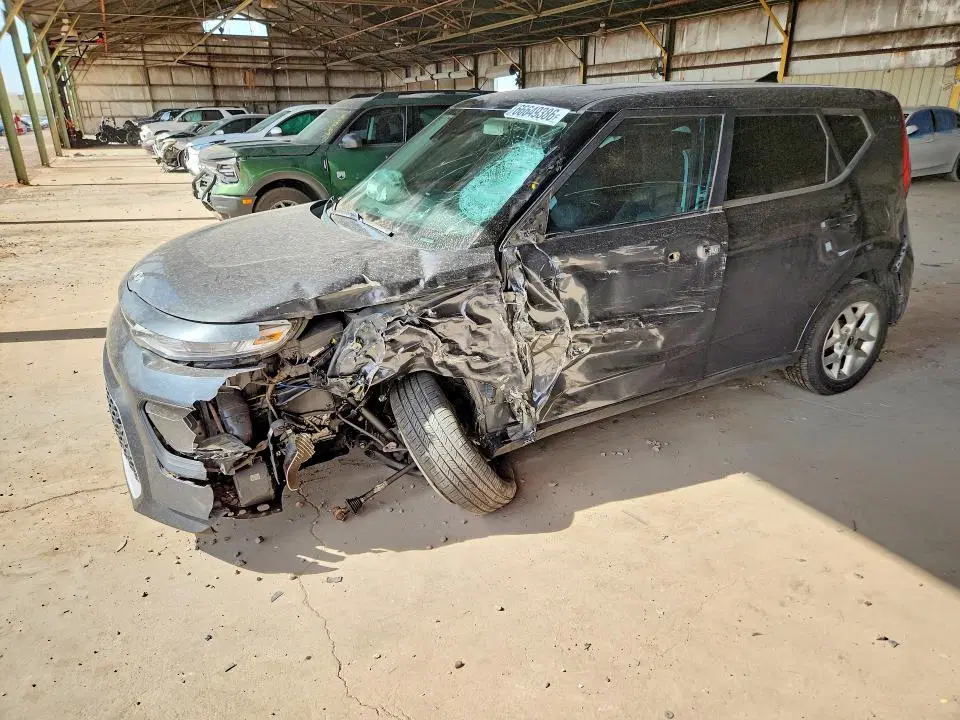 KNDJ23AU4N7805712 — 2022 Kia Soul, Передняя часть (Front End), фото до ремонта
