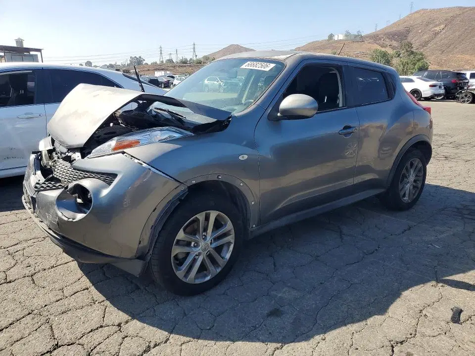 JN8AF5MRXET355163 — 2014 Nissan Juke, Передняя часть (Front End), фото до ремонта