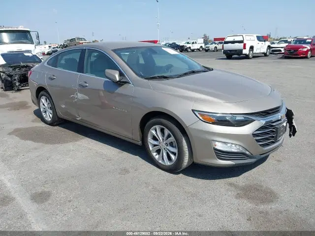 1G1ZD5ST9NF141193 — 2022 Chevrolet Malibu FWD LT, Передняя часть слева (Left Front), фото до ремонта