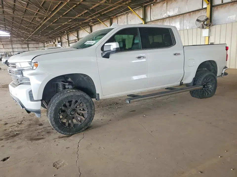 1GCUYHEL7KZ244786 — 2019 Chevrolet Silverado, Передняя часть, фото до ремонта