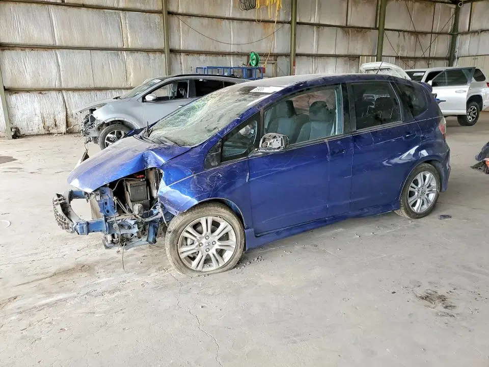 JHMGE8H42AS028232 — 2010 Honda Fit, Передняя часть (Front End), фото до ремонта