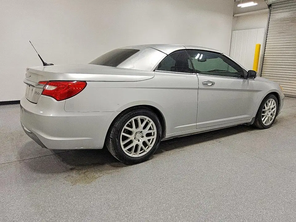 2011 CHRYSLER 200 VIN 1C3BC7EG9BN529360 фото 3
