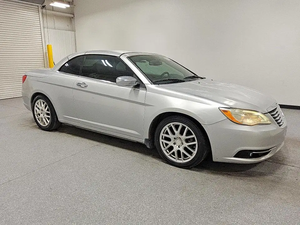 2011 CHRYSLER 200 VIN 1C3BC7EG9BN529360 фото 4