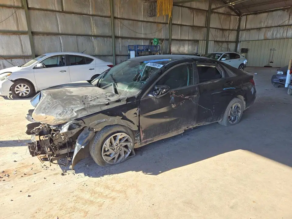 KMHLM4DG6RU776697 — 2024 Hyundai Elantra, Передняя часть, фото до ремонта