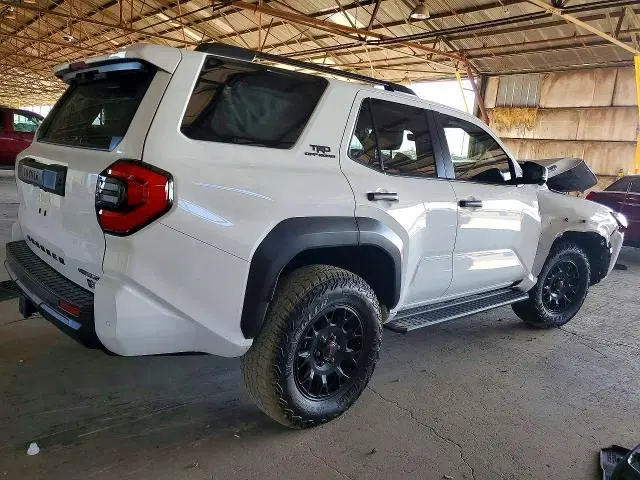 2025 TOYOTA 4RUNNER VIN JTEVB5BR8S5020975 фото 3