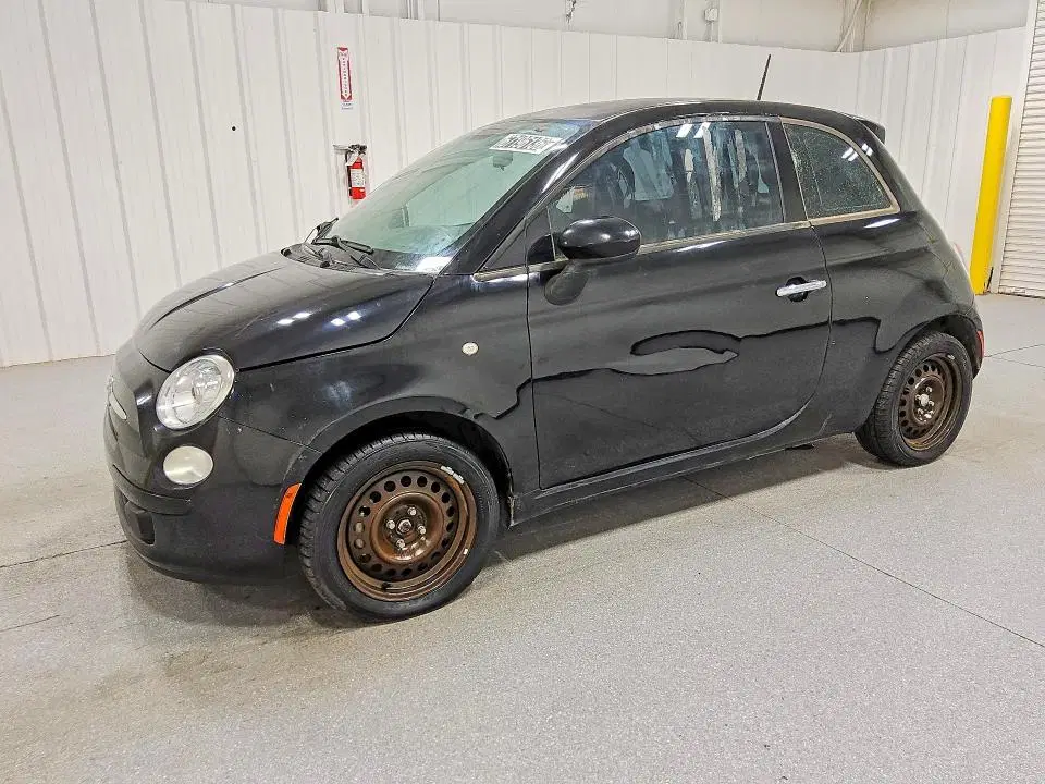 3C3CFFAR4FT607952 — 2015 Fiat 500, Механические повреждения (Mechanical), фото до ремонта