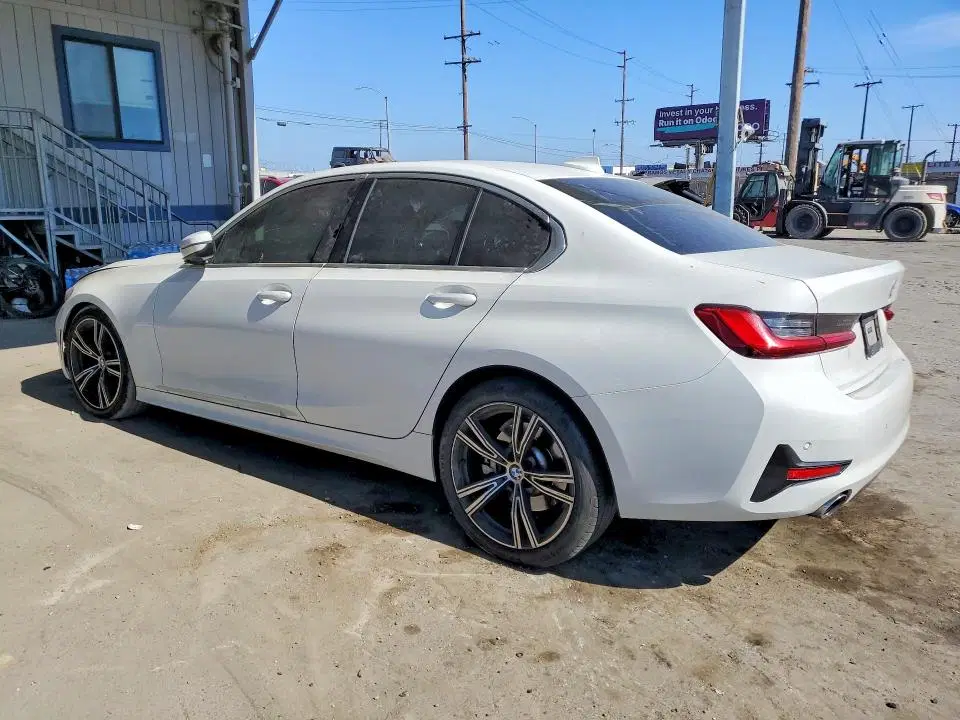 2020 BMW 330I VIN 3MW5R1J08L8B33225 фото 2