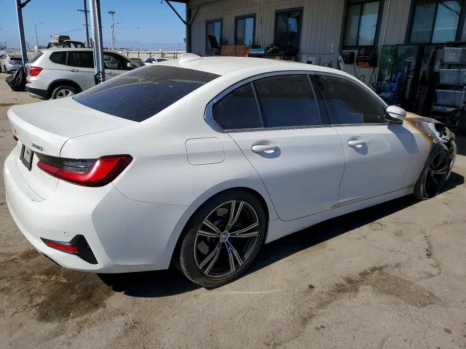 2020 BMW 330I VIN 3MW5R1J08L8B33225 фото 3