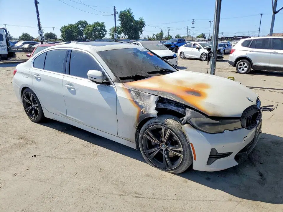 2020 BMW 330I VIN 3MW5R1J08L8B33225 фото 4