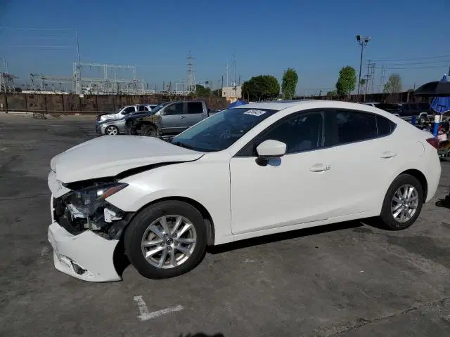 JM1BM1V70G1279351 — 2016 Mazda 3, Передняя часть, фото до ремонта