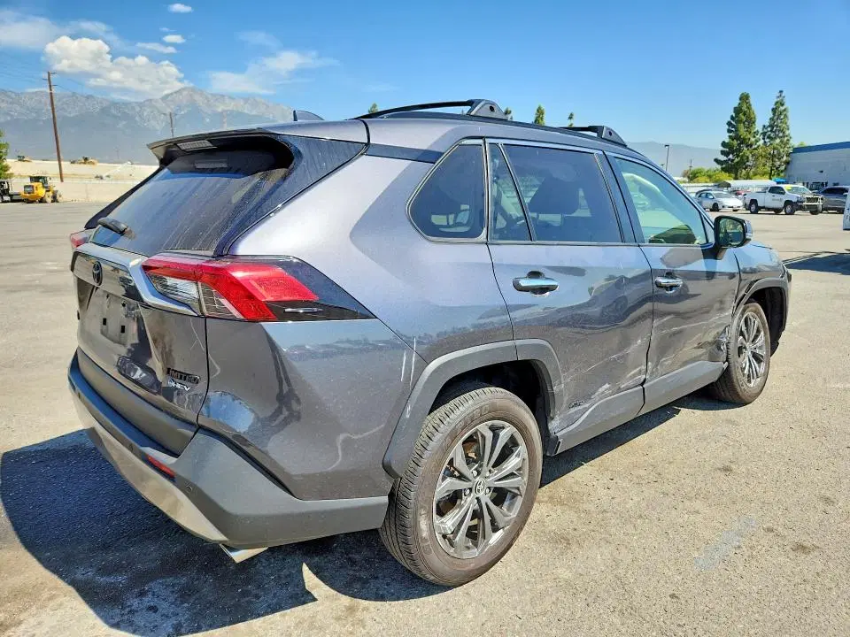 2025 Toyota RAV4 VIN JTMD6RFV9SD166780 фото 3