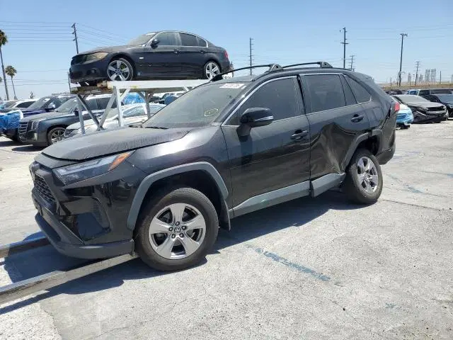 2T3W1RFV6NC200996 — 2022 Toyota RAV4, Боковая часть (Side), фото до ремонта