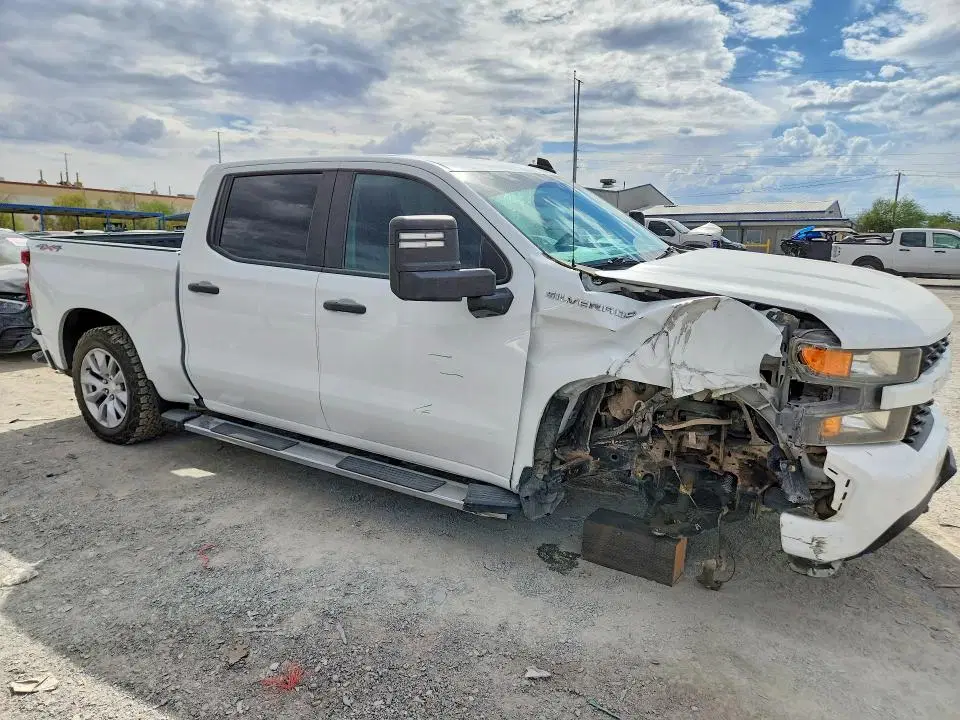 2021 Chevrolet Silverado VIN 3GCUYBEFXMG375818 фото 4