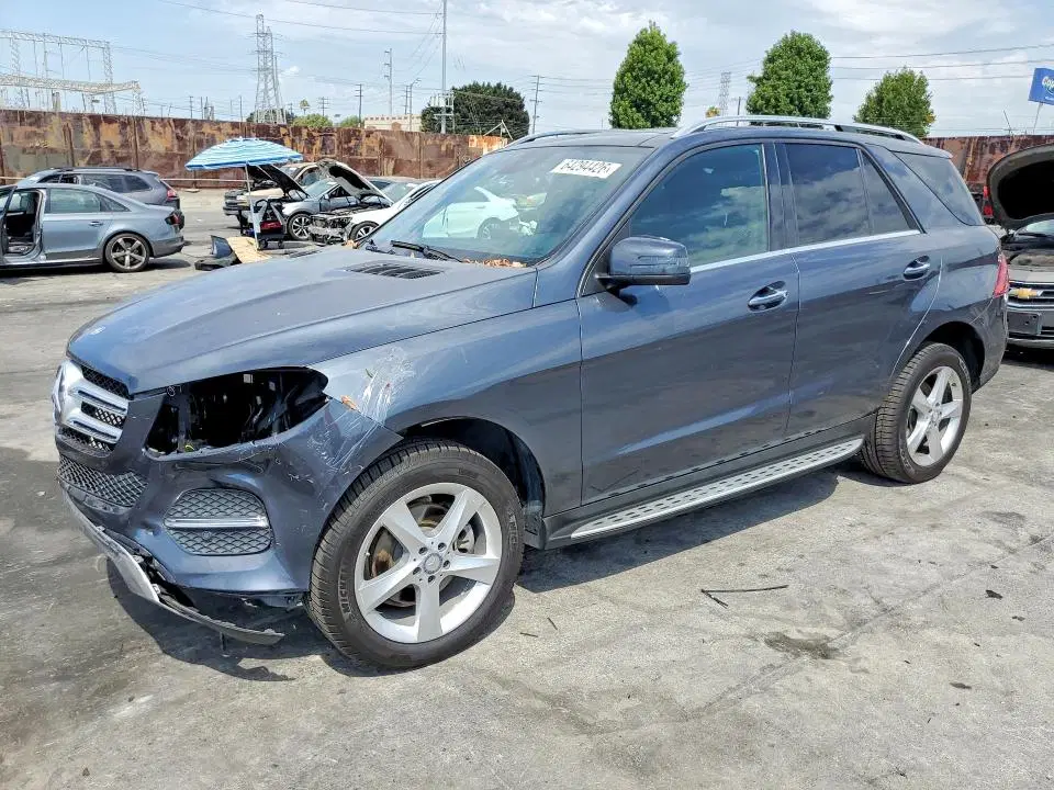 4JGDA5HB8GA759822 — 2016 Mercedes-Benz GLE, Передняя часть, фото до ремонта