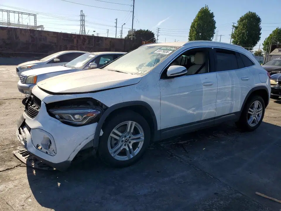W1N4N4GBXMJ267561 — 2021 Mercedes-Benz GLA, Передняя часть, фото до ремонта