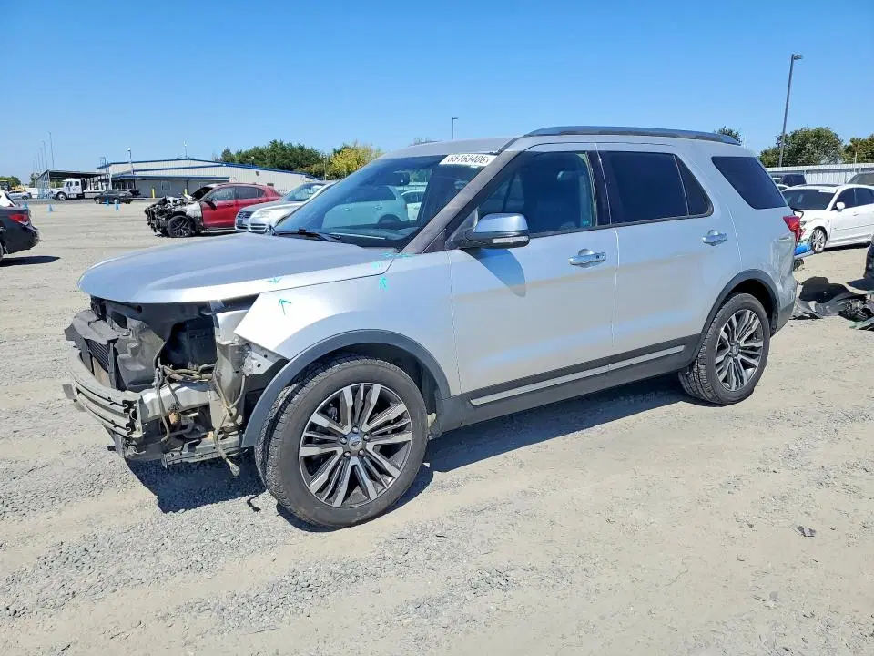 1FM5K8HT4HGE00249 — 2017 Ford Explorer, Передняя часть (Front End), фото до ремонта