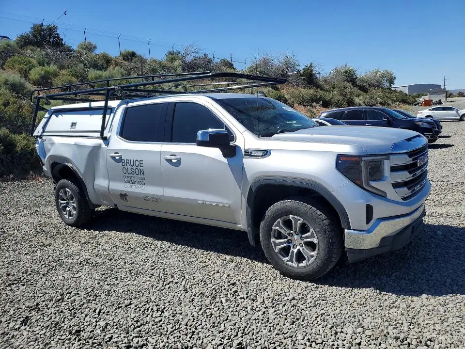 2022 GMC Sierra VIN 3GTUUBET7NG566762 фото 4