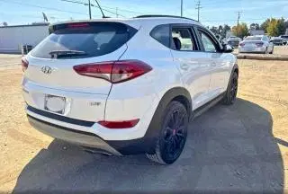 2017 Hyundai Tucson VIN KM8J33A22HU541189 фото 4