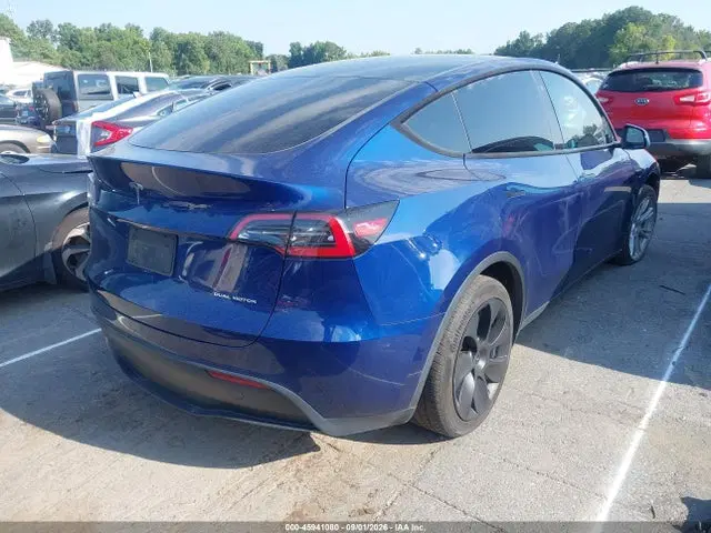 2023 Tesla Model Y Awd/long Range Dual Motor All-wheel Drive VIN 7SAYGDEEXPF665951 фото 4